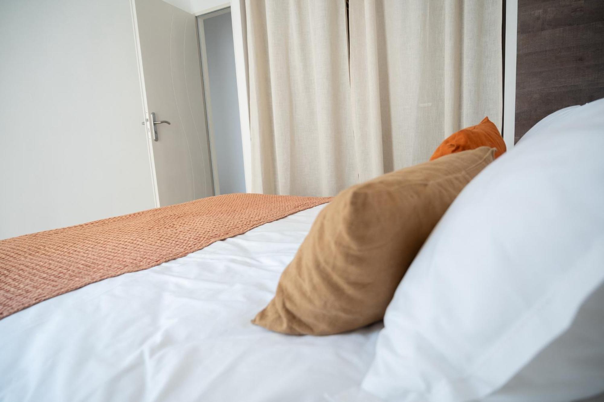 Lou Cabanot - Appartement Lumineux 3 Chambres - Parking Gratuit Безье Экстерьер фото