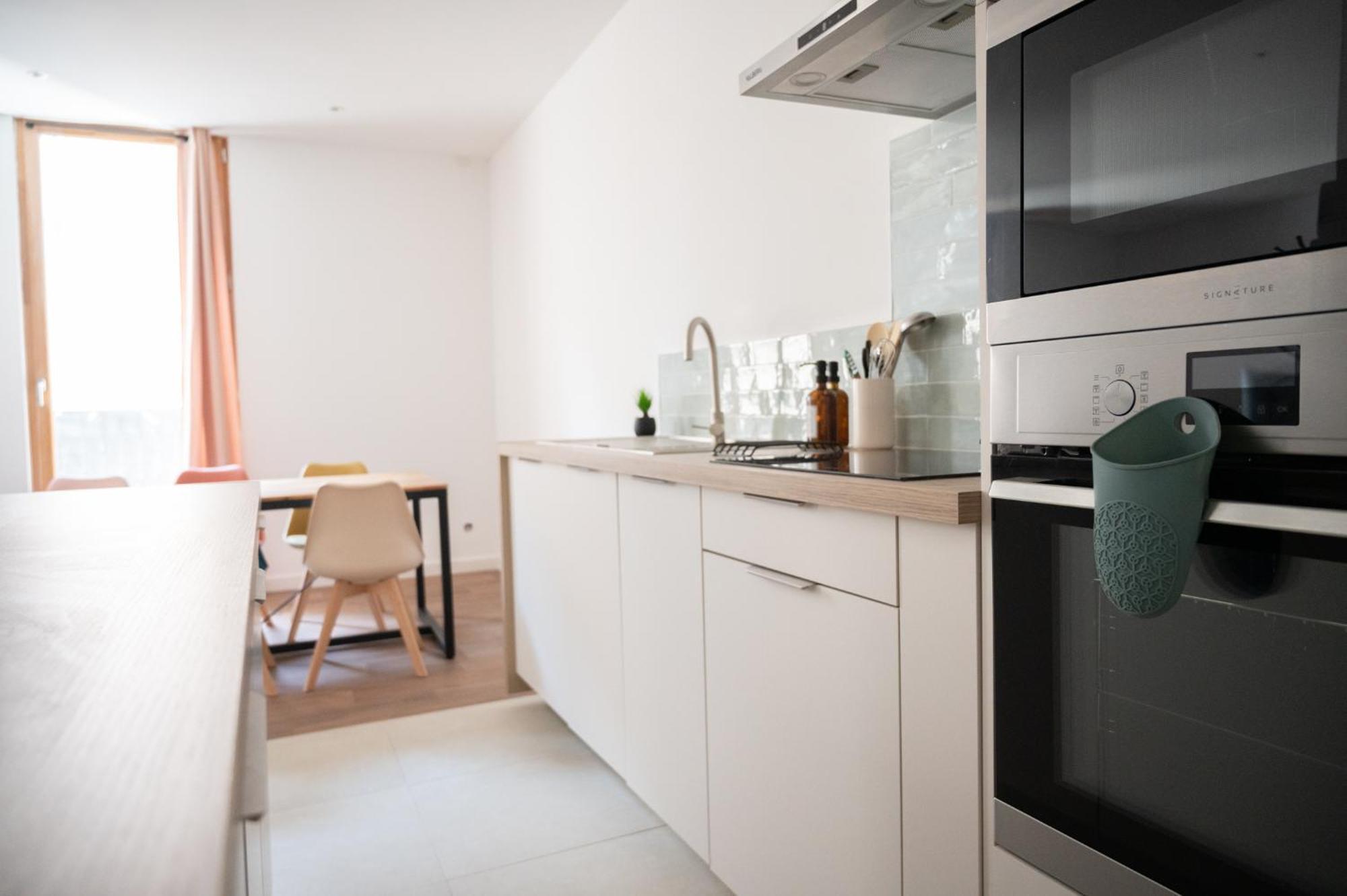 Lou Cabanot - Appartement Lumineux 3 Chambres - Parking Gratuit Безье Экстерьер фото